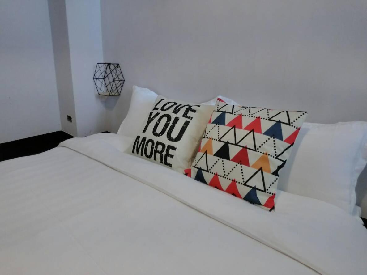 הואליין סיטי 湘品旅館xiang Pin Hotel-有人旅宿東大門夜市湘品館-無電梯無電視 訂房後請注意訊息加line聯繫我 מראה חיצוני תמונה